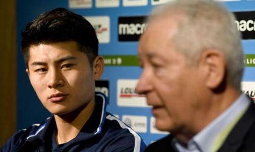 足球运动员女友爆料视频,足球运动员女友爆料视频背后的惊人真相  第3张